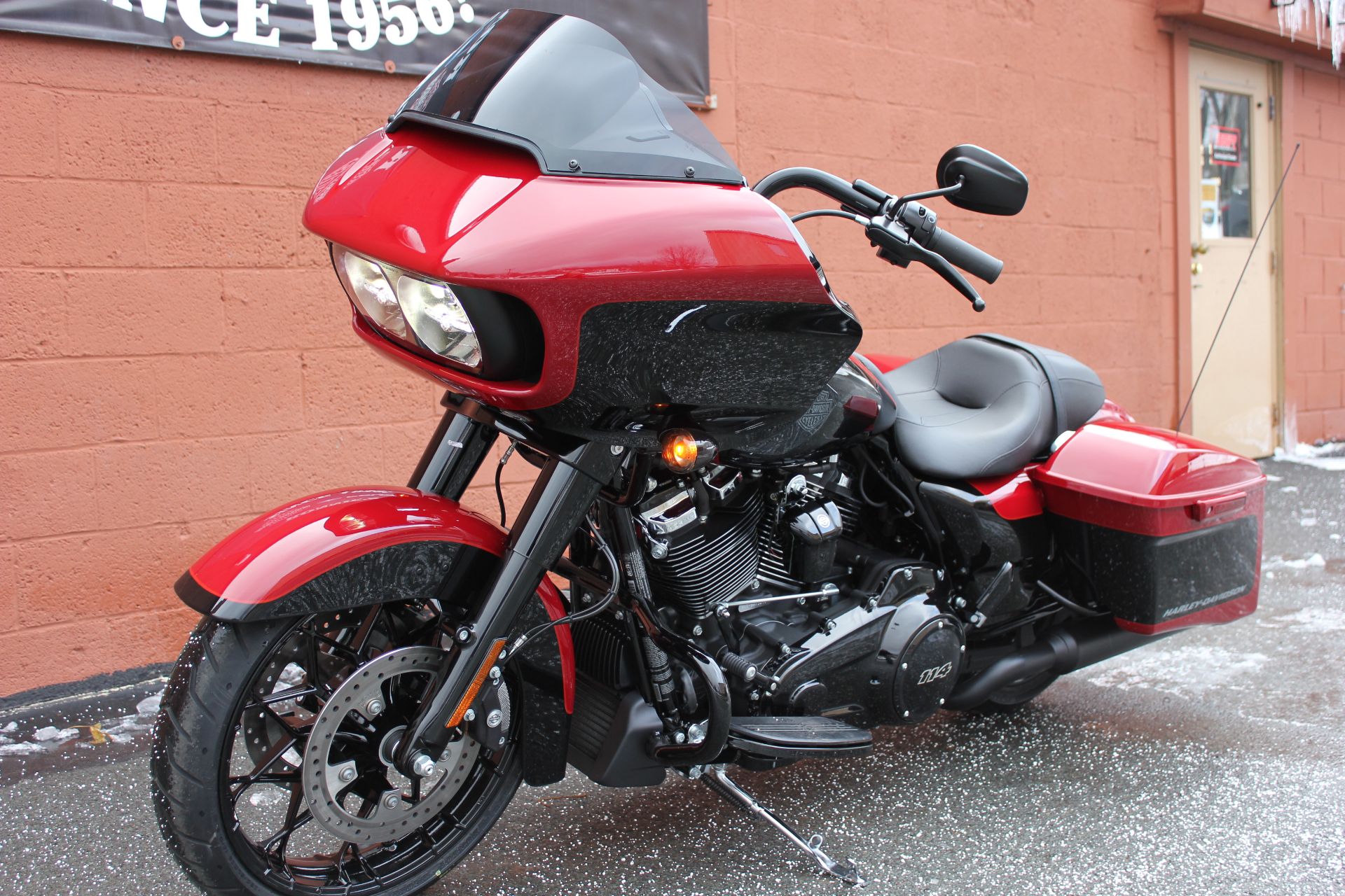 2021 Harley-Davidson Road Glide® Special in Pittsfield, Massachusetts - Photo 2