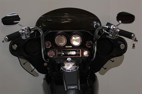 2005 Harley-Davidson FLHTC/FLHTCI Electra Glide® Classic in Pittsfield, Massachusetts - Photo 9