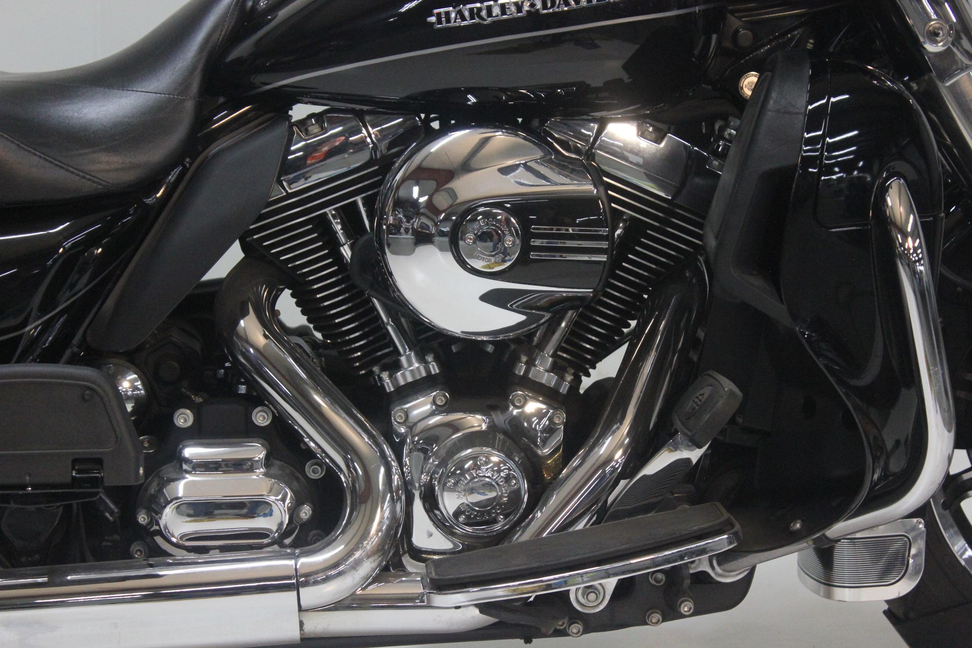 2014 Harley-Davidson Electra Glide® Ultra Classic® in Pittsfield, Massachusetts - Photo 16