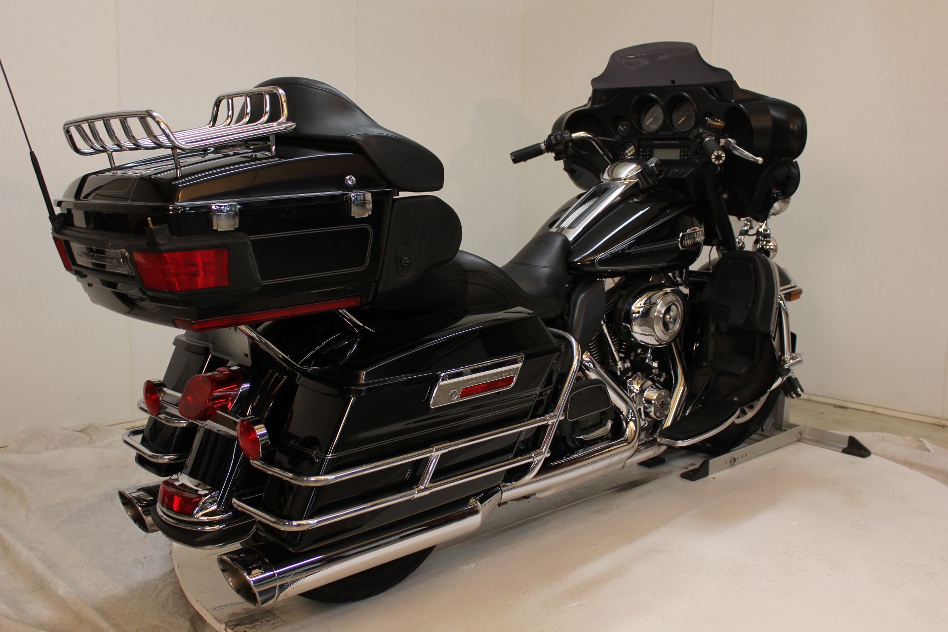 2012 Harley-Davidson Ultra Classic® Electra Glide® in Pittsfield, Massachusetts - Photo 4