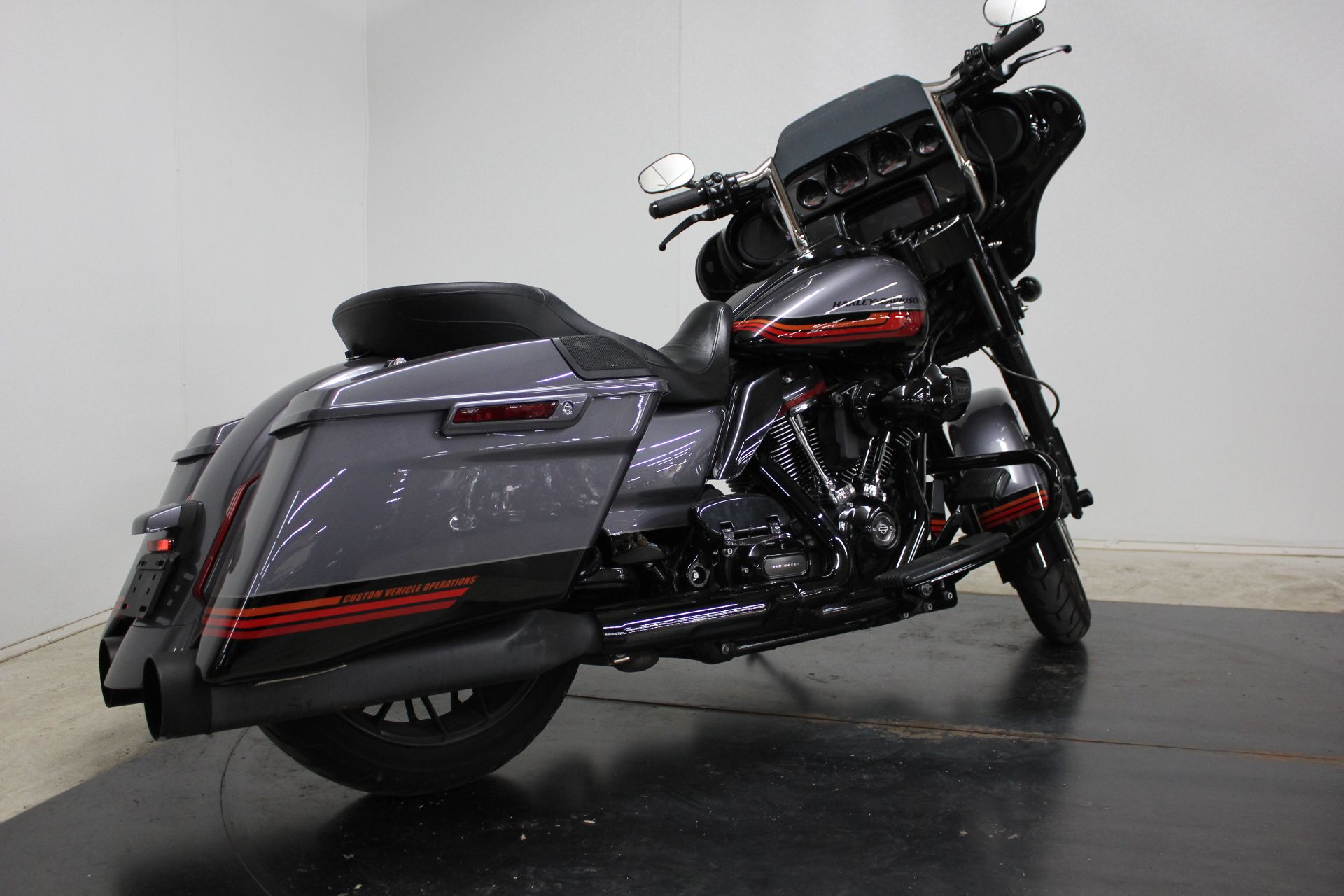 2020 Harley-Davidson CVO™ Street Glide® in Pittsfield, Massachusetts - Photo 3