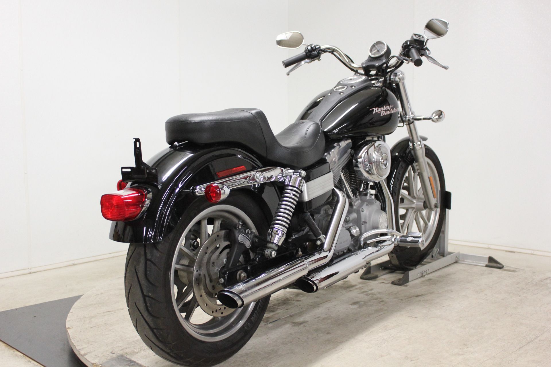 2006 Harley-Davidson Dyna™ Super Glide® in Pittsfield, Massachusetts - Photo 8