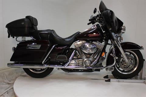 2005 Harley-Davidson FLHT/FLHTI Electra Glide® Standard in Pittsfield, Massachusetts - Photo 5