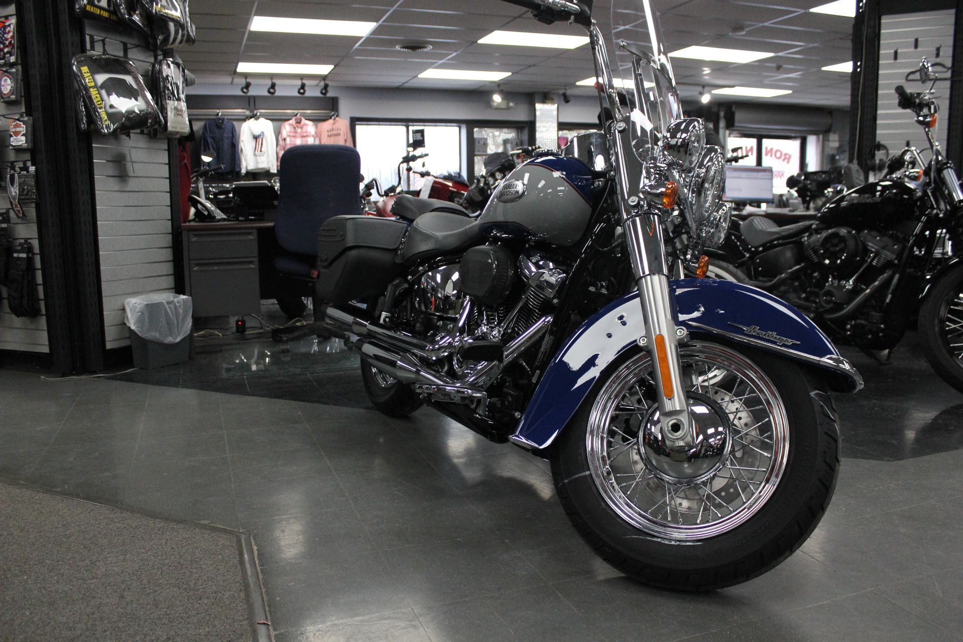 2023 Harley-Davidson Heritage Classic 114 in Pittsfield, Massachusetts - Photo 6