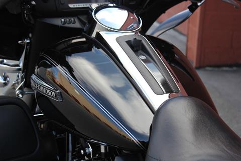 2016 Harley-Davidson Tri Glide® Ultra in Pittsfield, Massachusetts - Photo 4