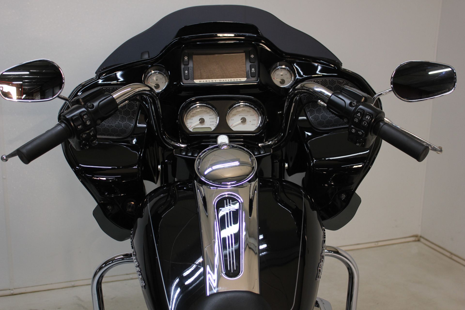 2015 Harley-Davidson Road Glide® Special in Pittsfield, Massachusetts - Photo 9