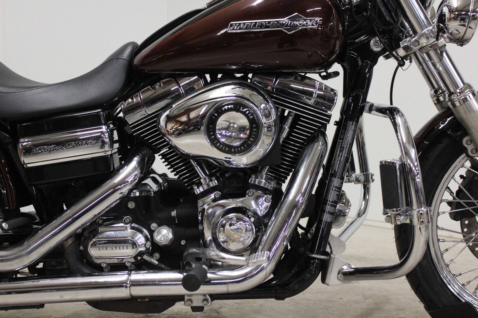 2011 Harley-Davidson Dyna® Super Glide® Custom in Pittsfield, Massachusetts - Photo 9