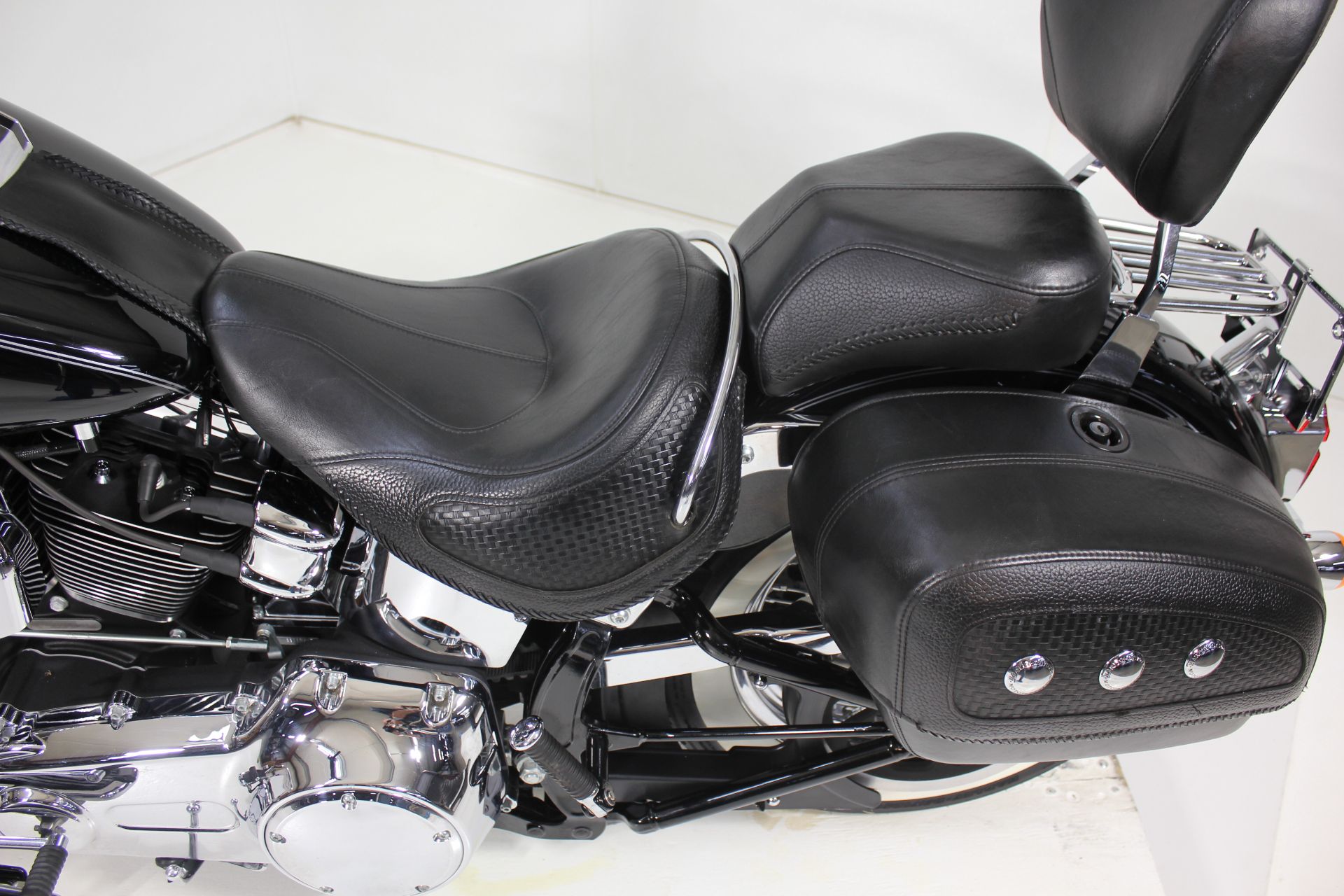 2011 Harley-Davidson Softail® Deluxe in Pittsfield, Massachusetts - Photo 19