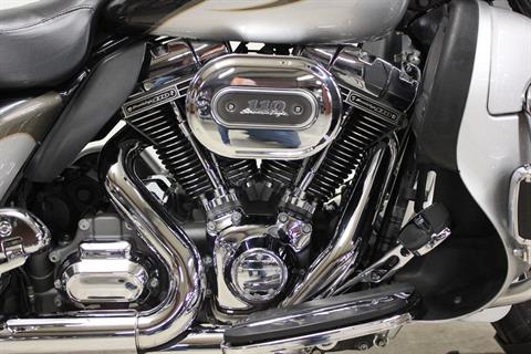 2013 Harley-Davidson CVO™ Ultra Classic® Electra Glide® in Pittsfield, Massachusetts - Photo 9