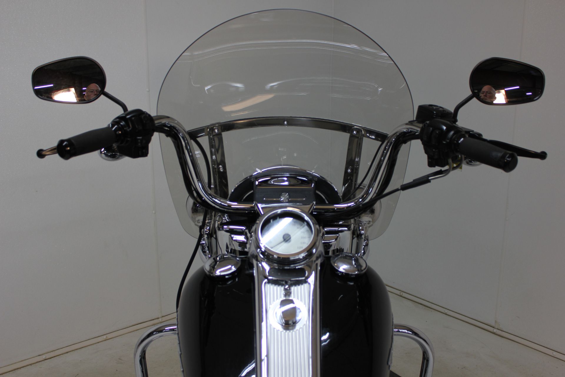 2004 Harley-Davidson FLHRS/FLHRSI Road King® Custom in Pittsfield, Massachusetts - Photo 9