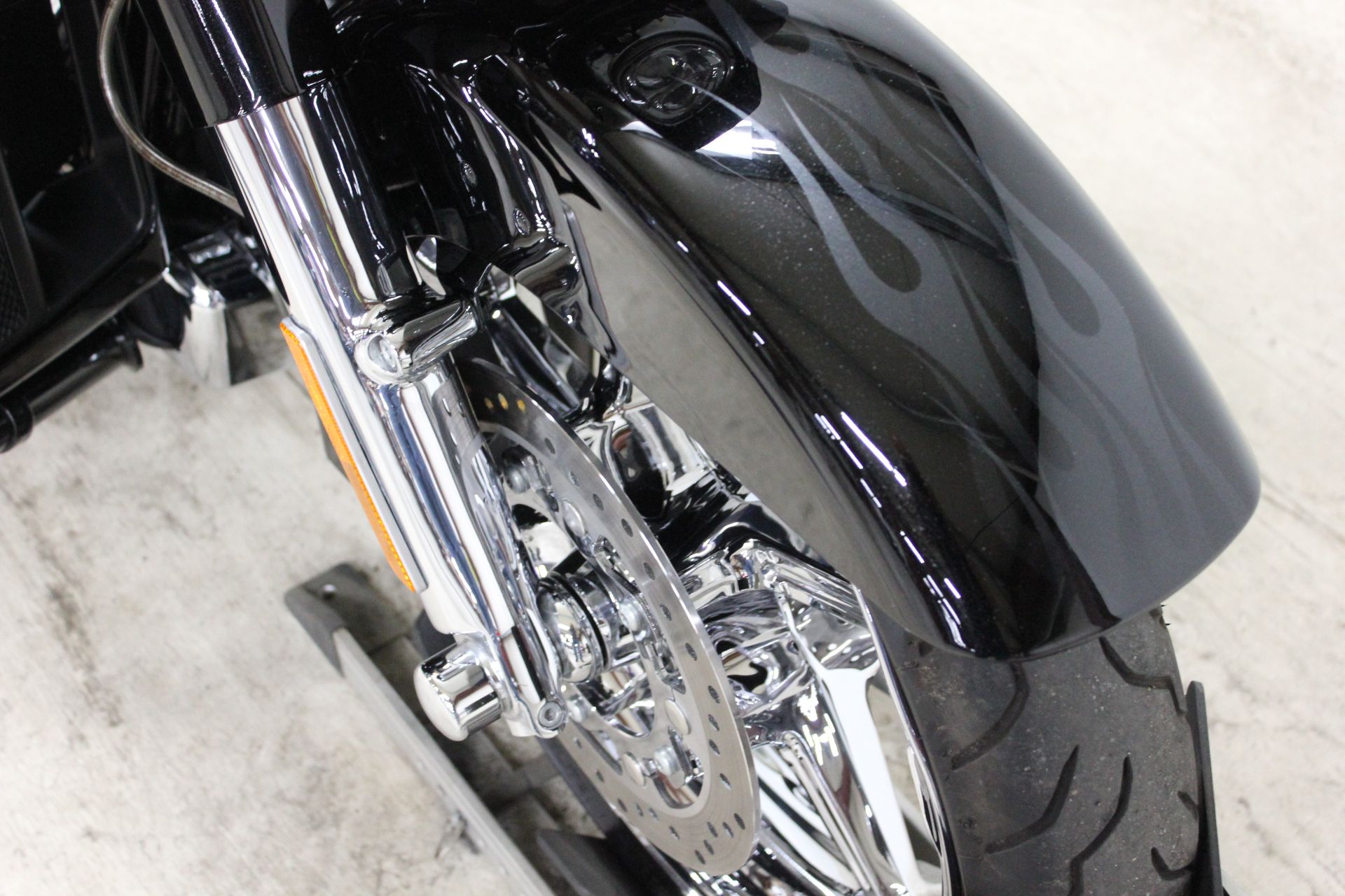 2015 Harley-Davidson CVO™ Street Glide® in Pittsfield, Massachusetts - Photo 12
