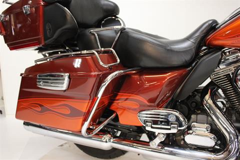 2010 Harley-Davidson CVO™ Ultra Classic® Electra Glide® in Pittsfield, Massachusetts - Photo 6