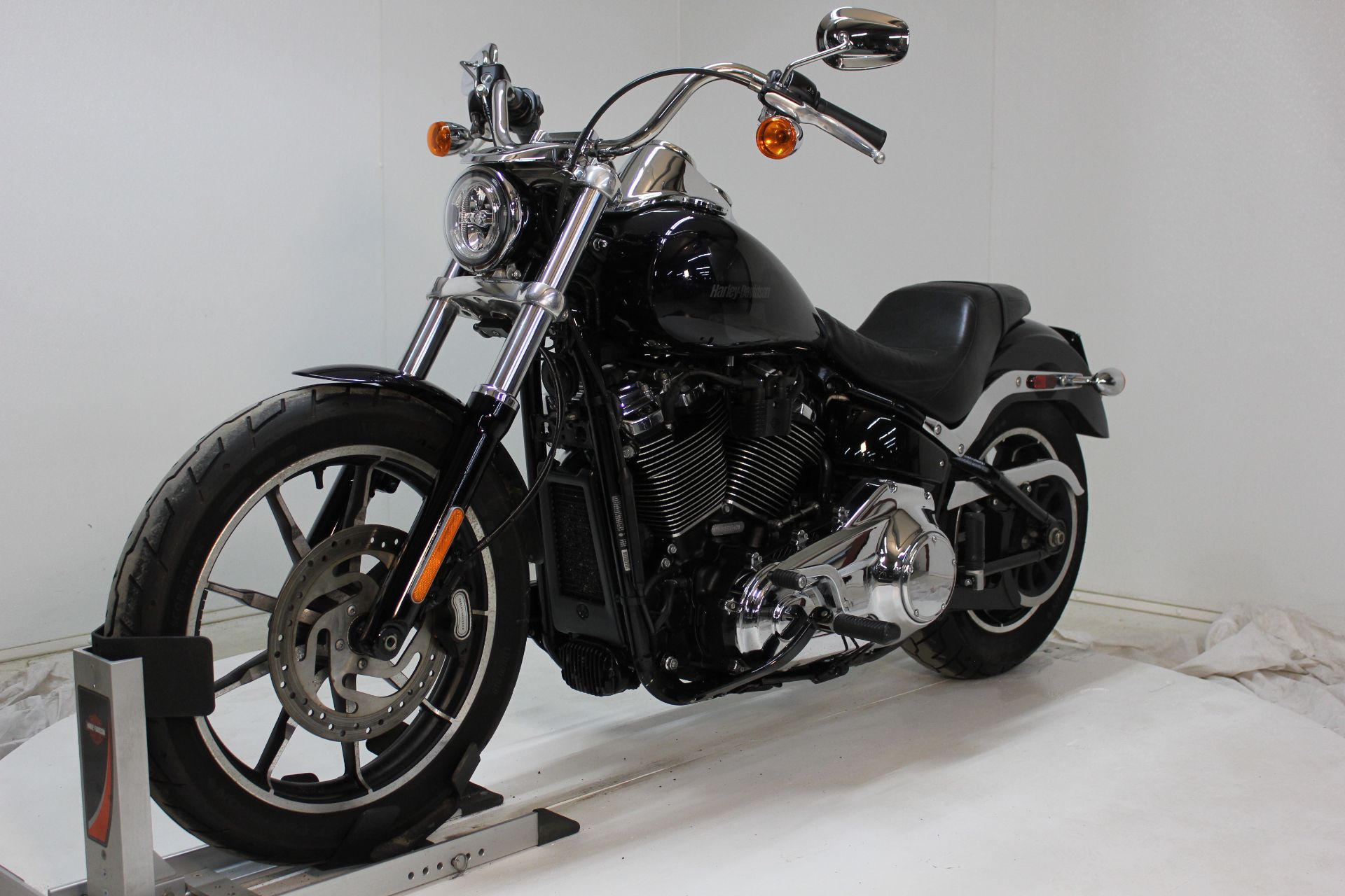2019 Harley-Davidson Low Rider® in Pittsfield, Massachusetts - Photo 8