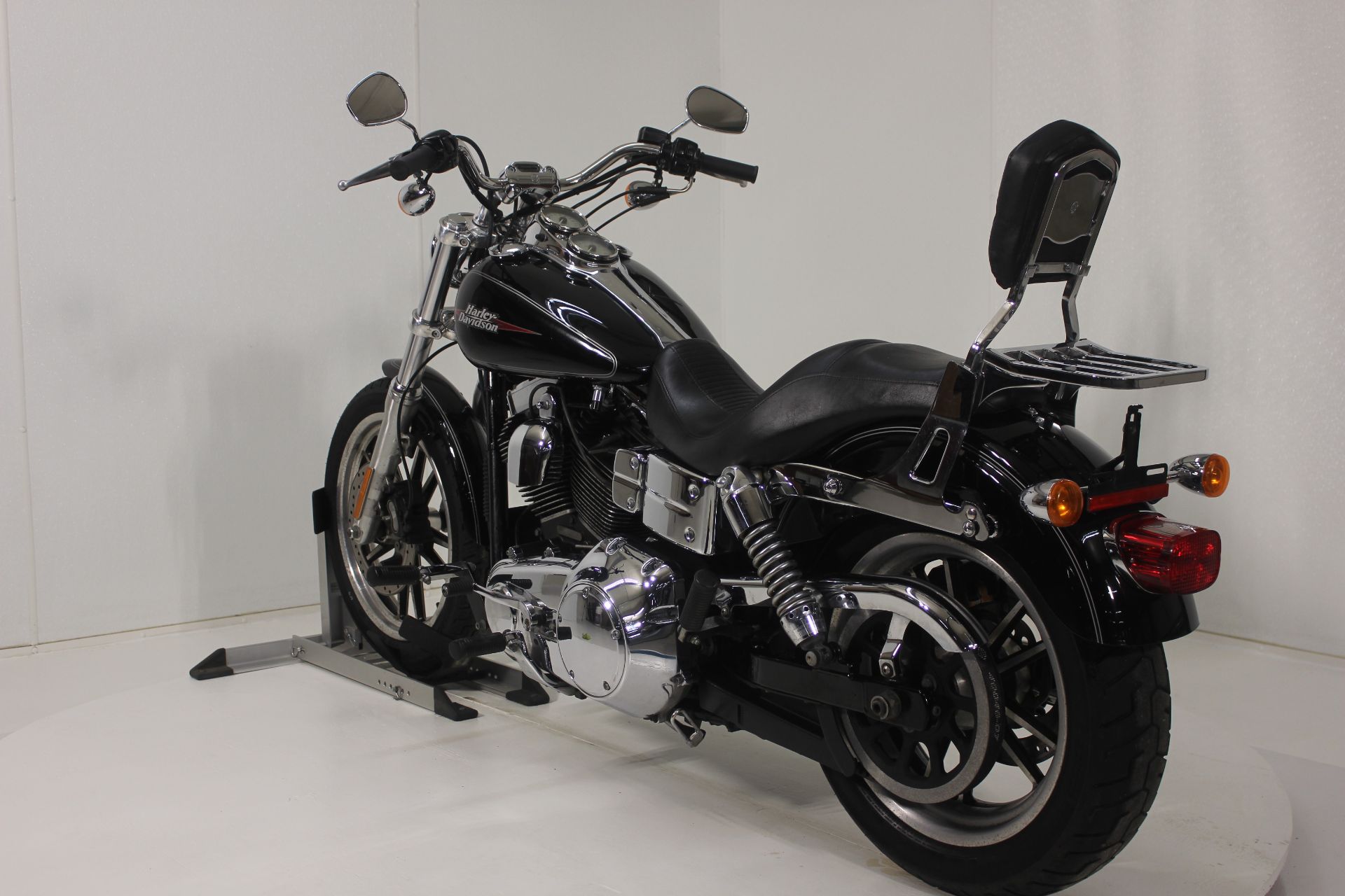 2009 Harley-Davidson Dyna® Low Rider® in Pittsfield, Massachusetts - Photo 2