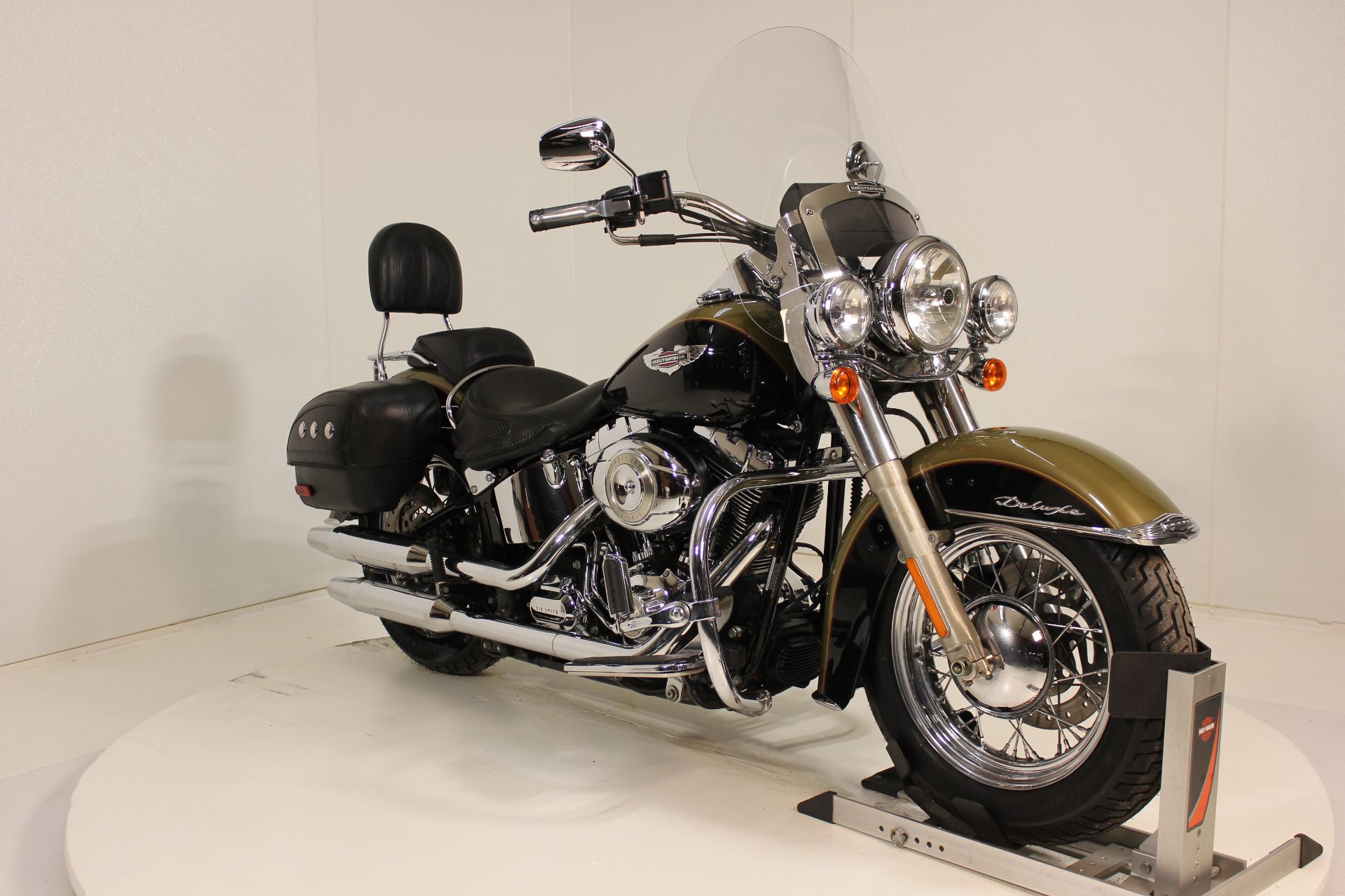 2007 Harley-Davidson Softail® Deluxe in Pittsfield, Massachusetts - Photo 6
