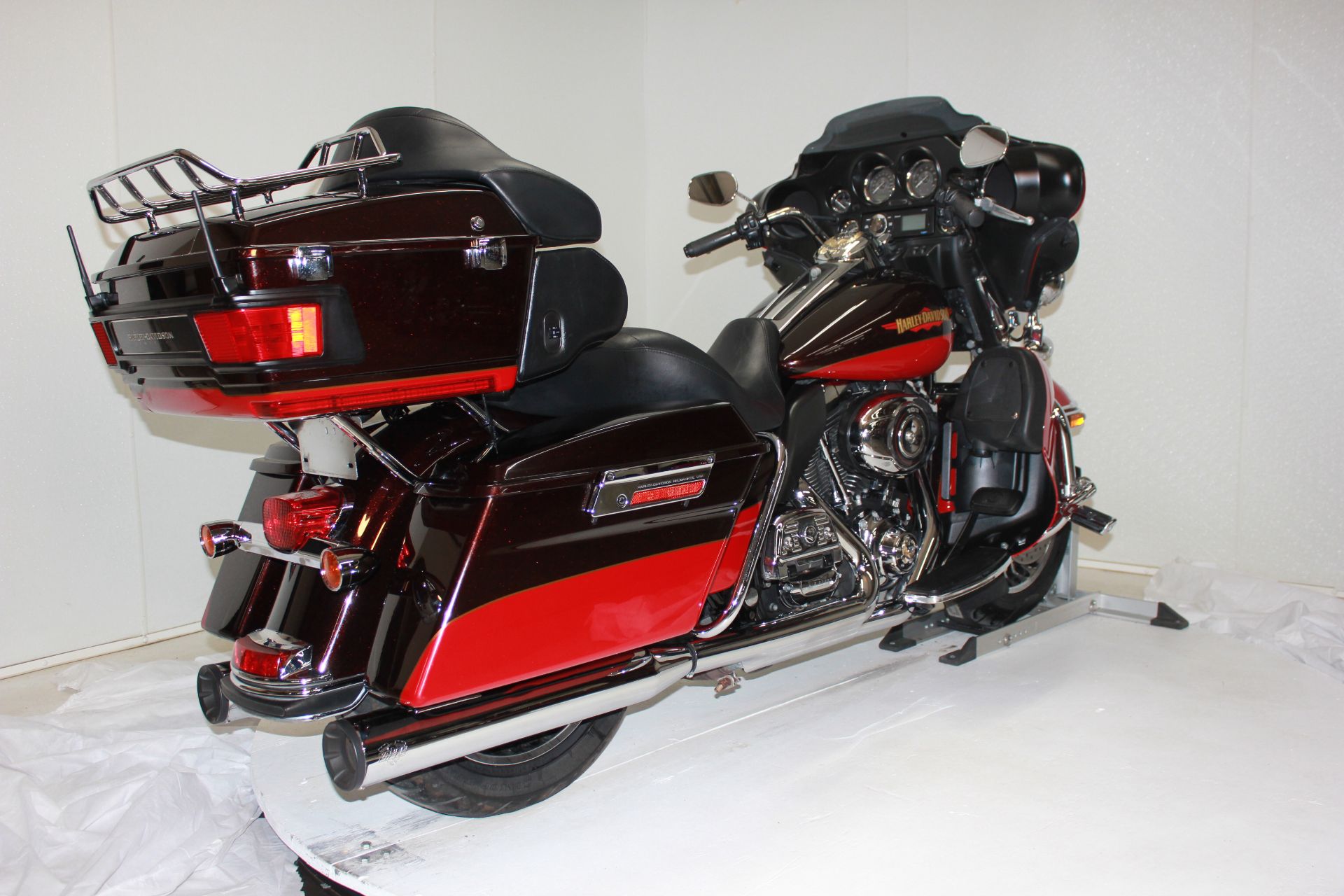 2010 Harley-Davidson Electra Glide® Ultra Limited in Pittsfield, Massachusetts - Photo 4