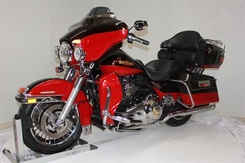 2010 Harley-Davidson Electra Glide® Ultra Limited in Pittsfield, Massachusetts - Photo 8