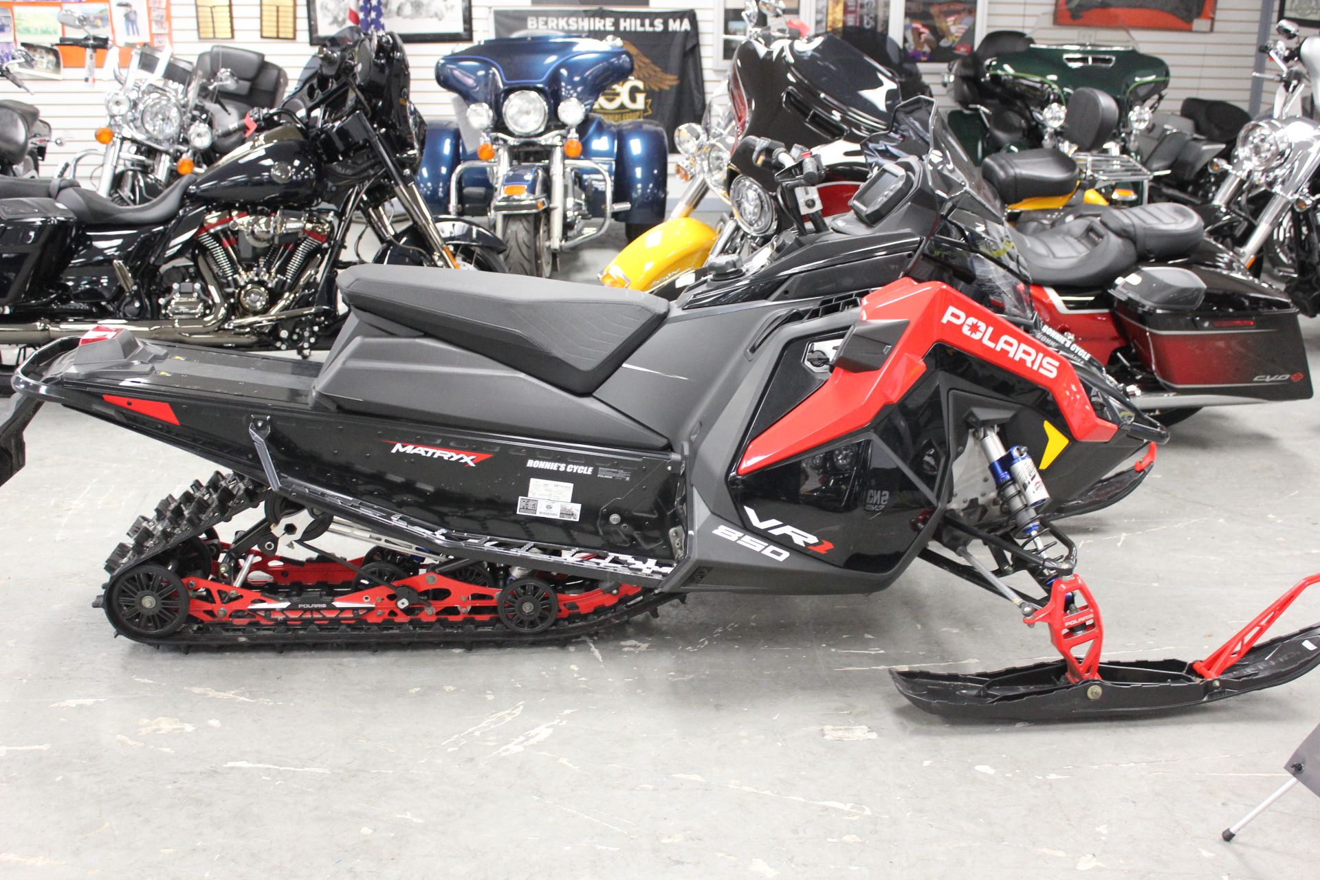 2021 Polaris 850 Indy VR1 129 SC in Pittsfield, Massachusetts - Photo 6