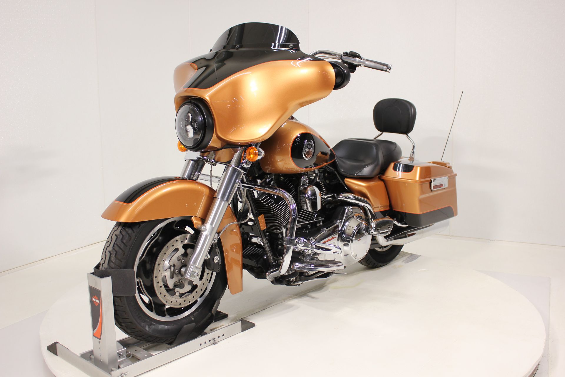 2008 Harley-Davidson Street Glide® in Pittsfield, Massachusetts - Photo 8