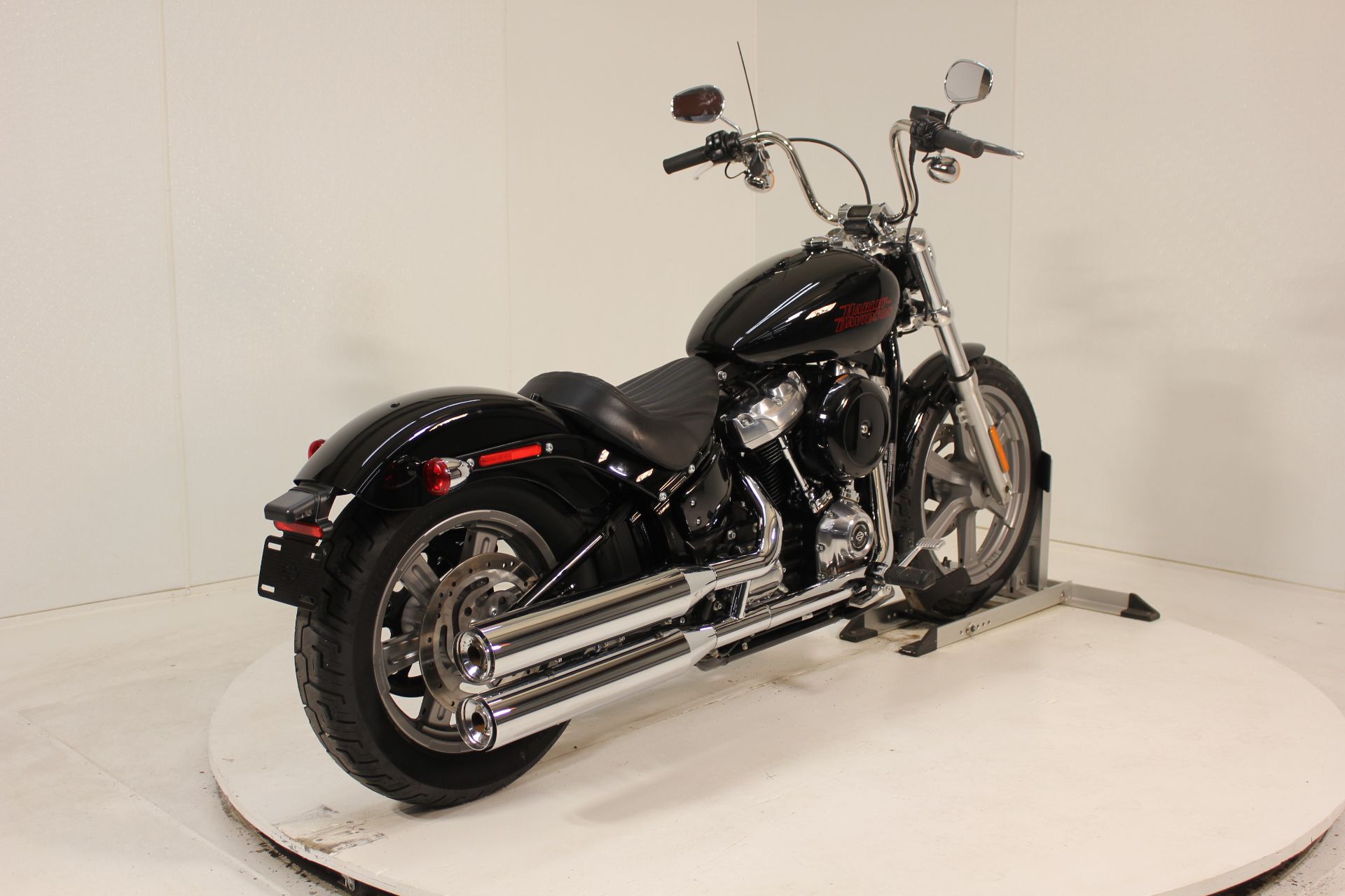 2023 Harley-Davidson Softail® Standard in Pittsfield, Massachusetts - Photo 4