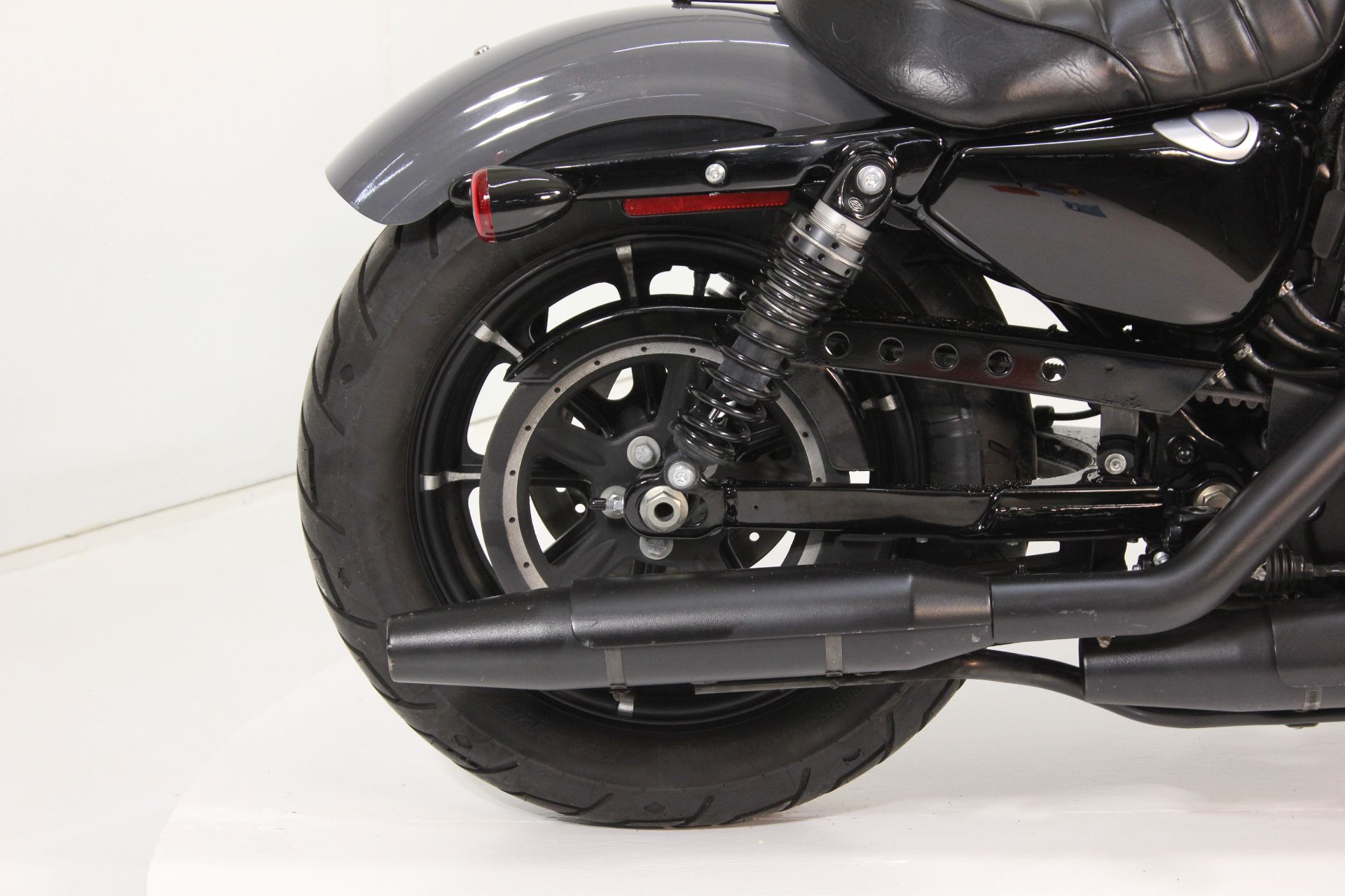2022 Harley-Davidson Iron 883™ in Pittsfield, Massachusetts - Photo 16