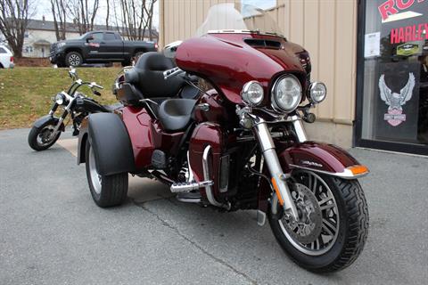 2015 Harley-Davidson Tri Glide® Ultra in Pittsfield, Massachusetts - Photo 6
