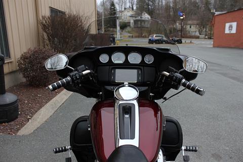 2015 Harley-Davidson Tri Glide® Ultra in Pittsfield, Massachusetts - Photo 9