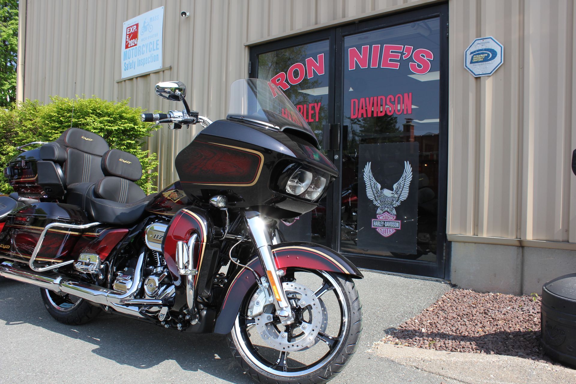 2023 Harley-Davidson CVO™ Road Glide® Limited Anniversary in Pittsfield, Massachusetts - Photo 7