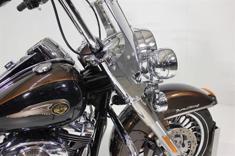 2013 Harley-Davidson Road King® 110th Anniversary Edition in Pittsfield, Massachusetts - Photo 18