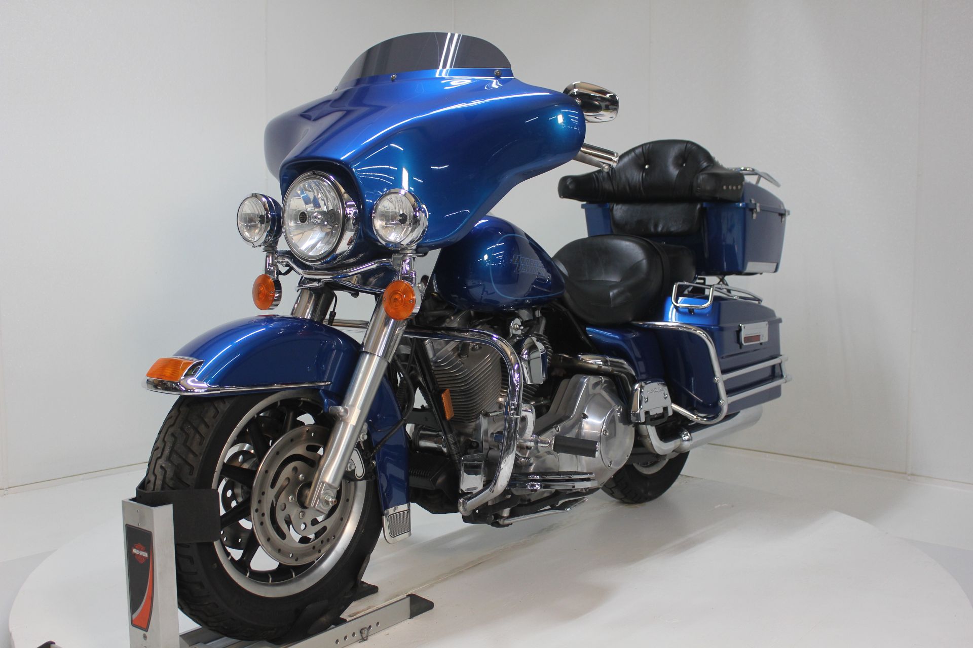 2006 Harley-Davidson Electra Glide® Standard in Pittsfield, Massachusetts - Photo 8