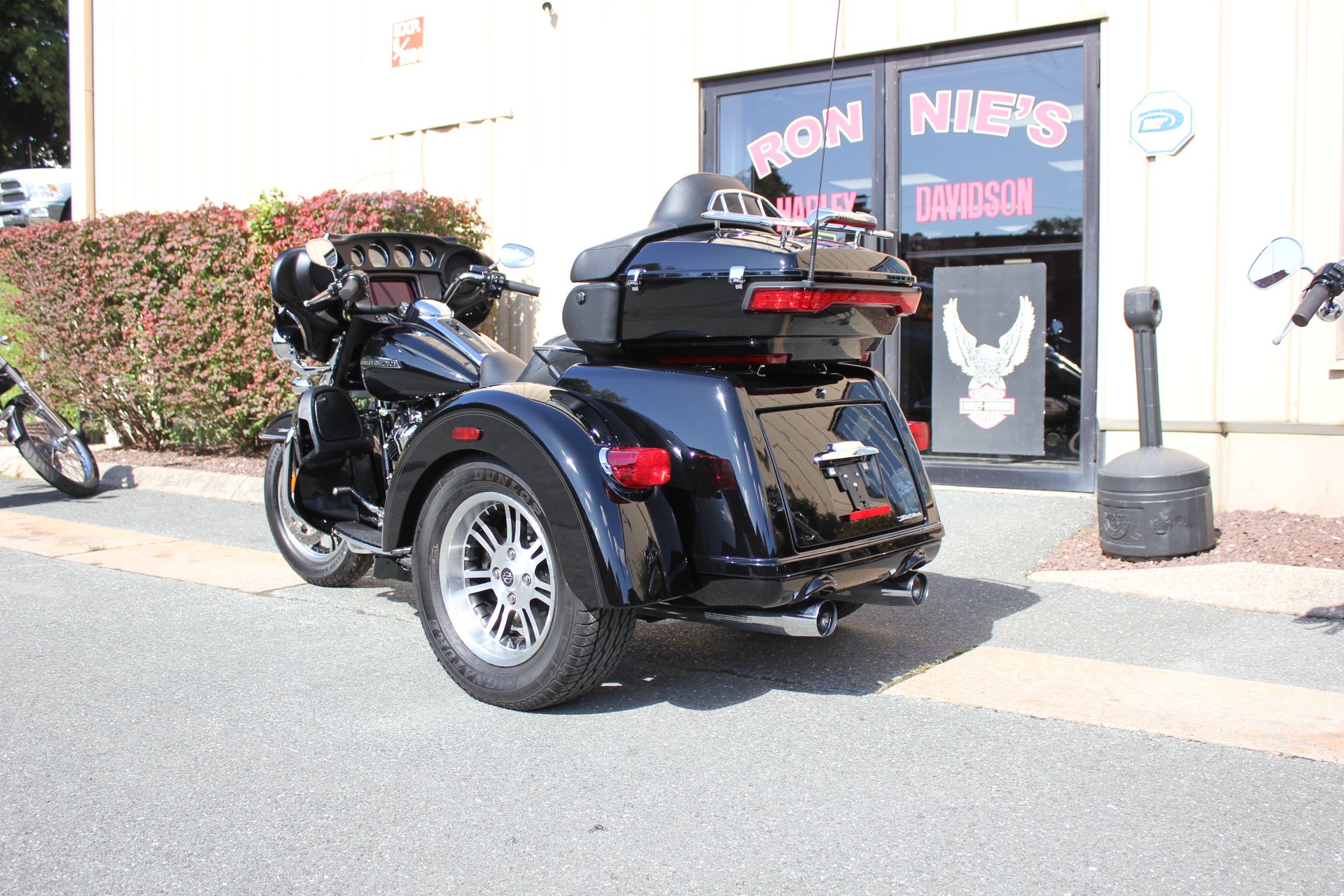 2020 Harley-Davidson Tri Glide® Ultra in Pittsfield, Massachusetts - Photo 2