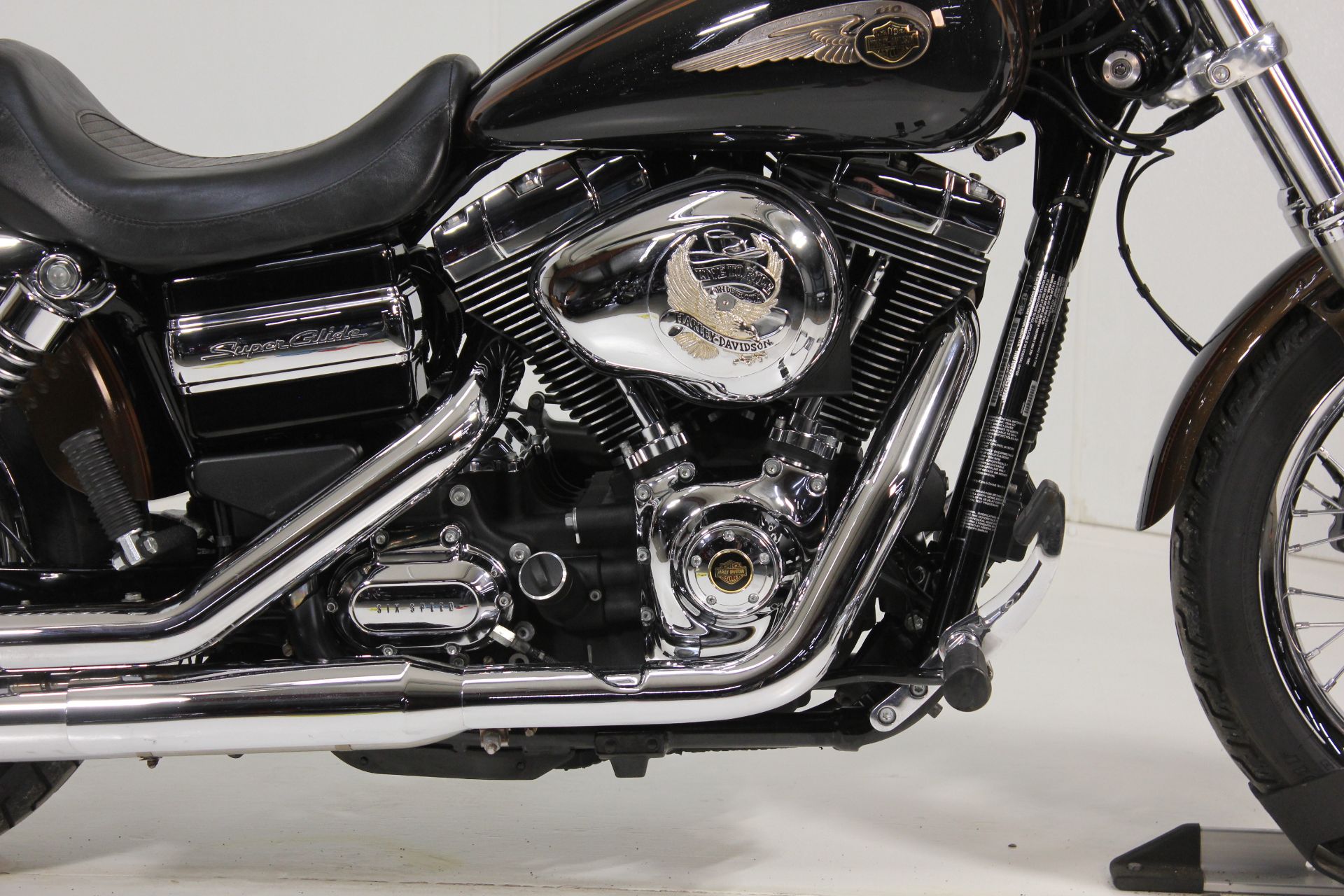 2013 Harley-Davidson Dyna® Super Glide® Custom 110th Anniversary Edition in Pittsfield, Massachusetts - Photo 16