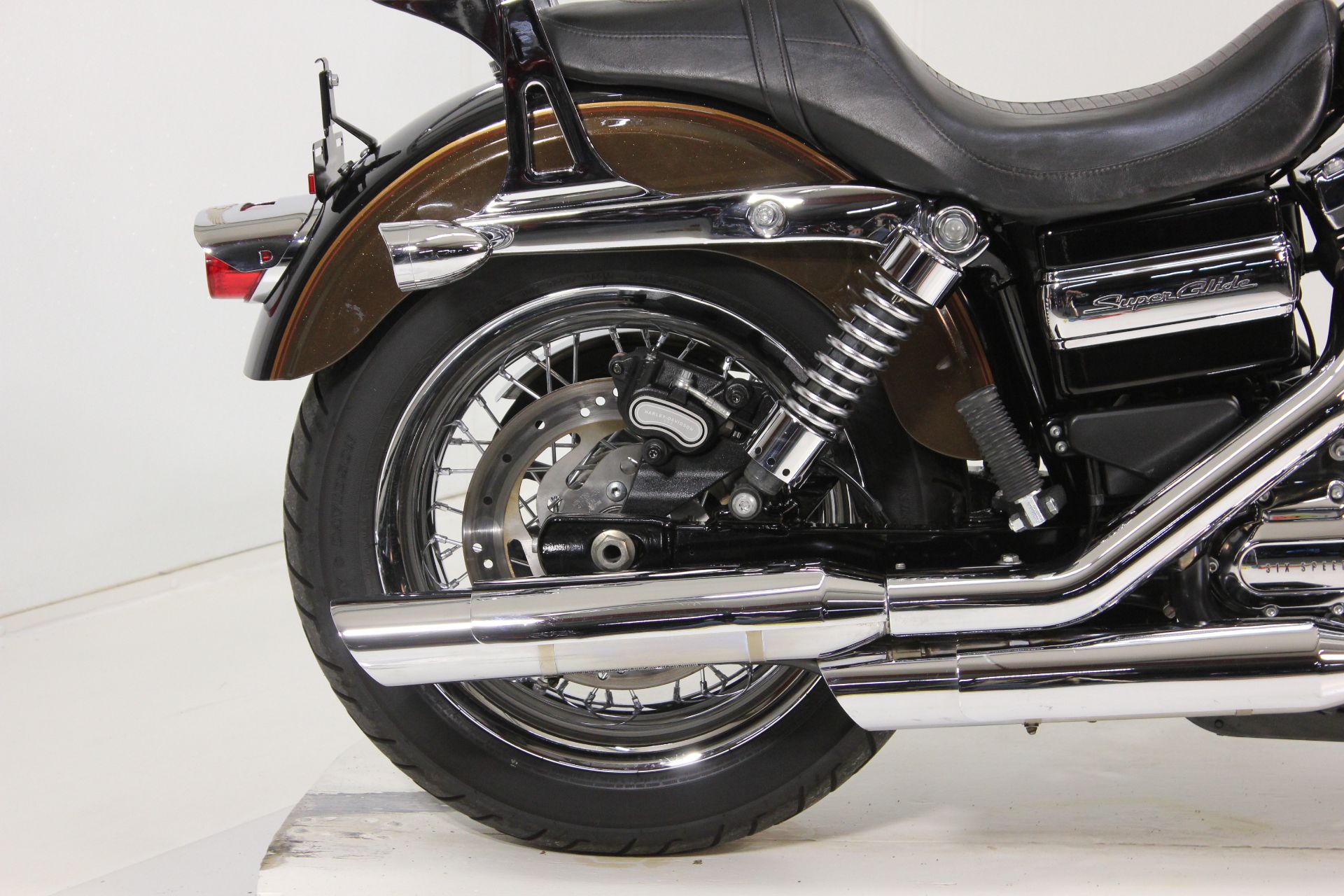 2013 Harley-Davidson Dyna® Super Glide® Custom 110th Anniversary Edition in Pittsfield, Massachusetts - Photo 17