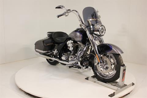 2008 Harley-Davidson CVO™ Screamin' Eagle® Road King® in Pittsfield, Massachusetts - Photo 6
