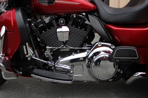 2013 Harley-Davidson Tri Glide® Ultra Classic® in Pittsfield, Massachusetts - Photo 14
