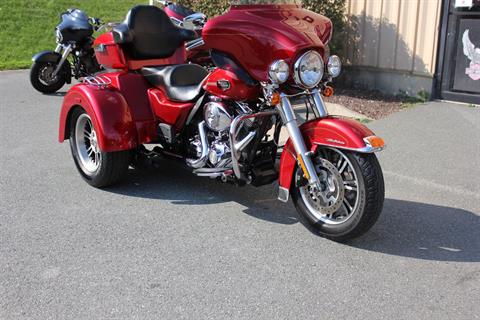 2013 Harley-Davidson Tri Glide® Ultra Classic® in Pittsfield, Massachusetts - Photo 6