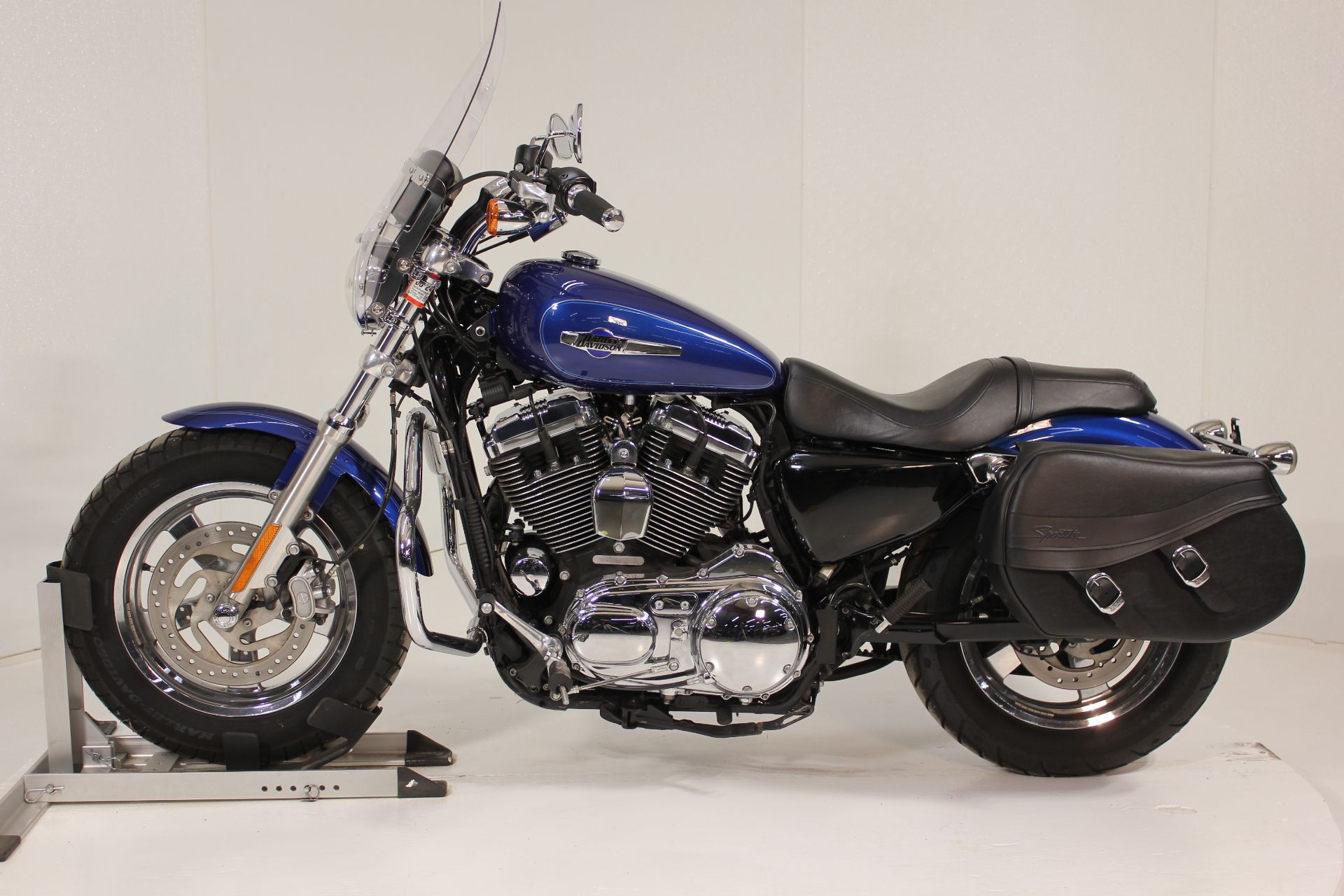 2015 Harley-Davidson 1200 Custom in Pittsfield, Massachusetts - Photo 1