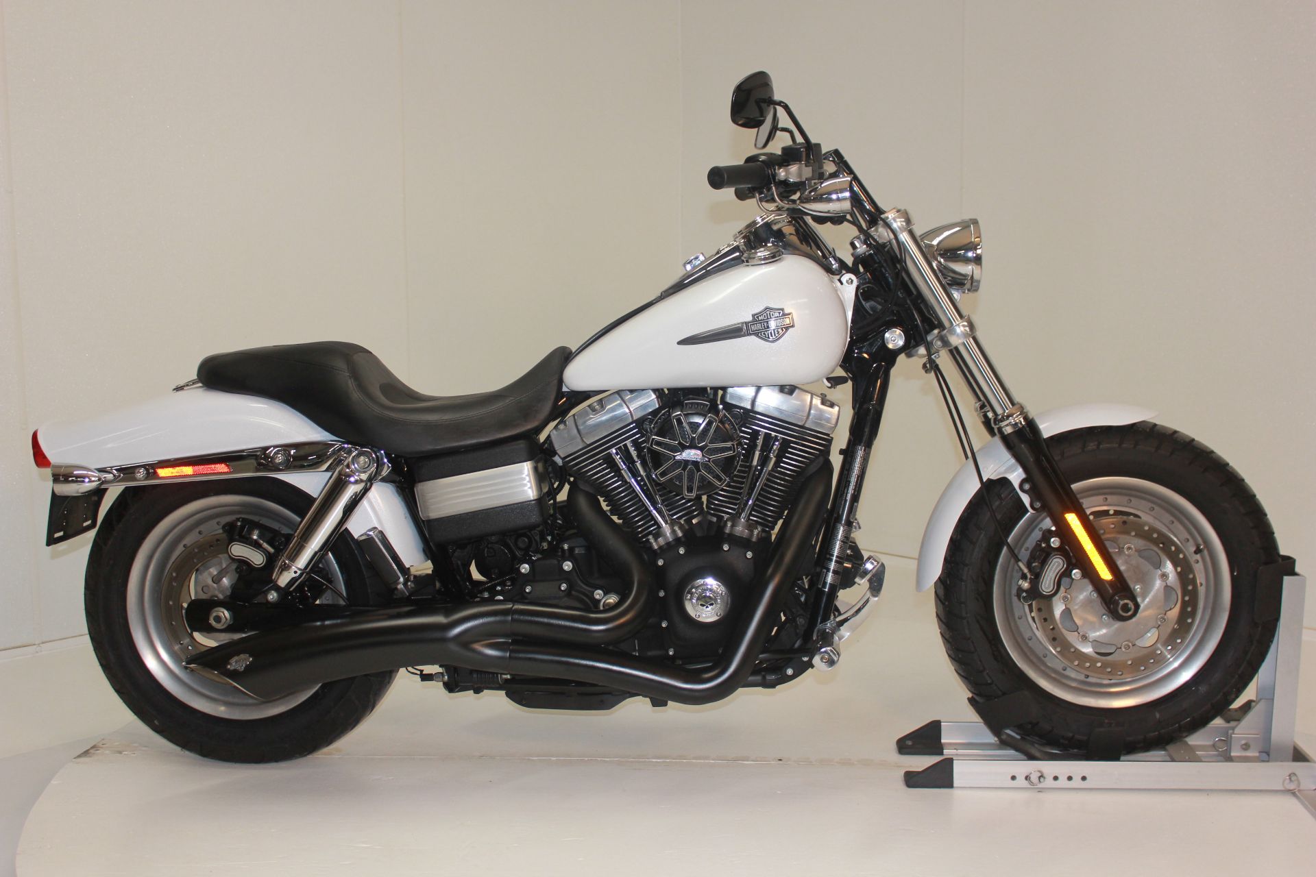 2011 Harley-Davidson Dyna® Fat Bob® in Pittsfield, Massachusetts - Photo 5