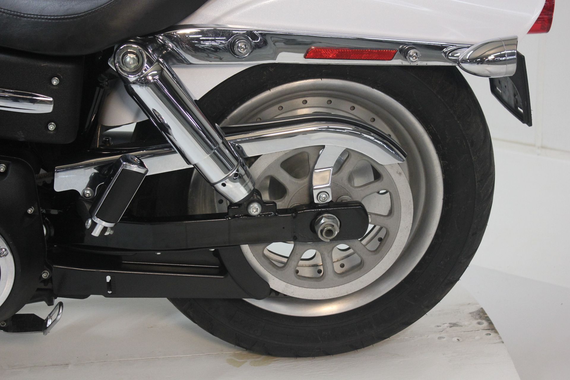 2011 Harley-Davidson Dyna® Fat Bob® in Pittsfield, Massachusetts - Photo 14