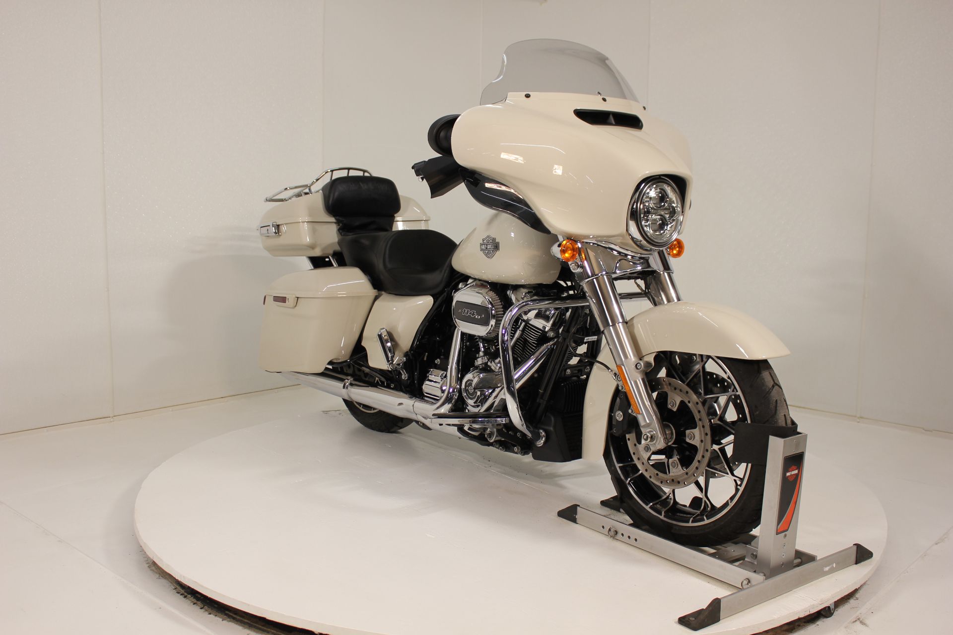 2022 Harley-Davidson Street Glide® Special in Pittsfield, Massachusetts - Photo 6