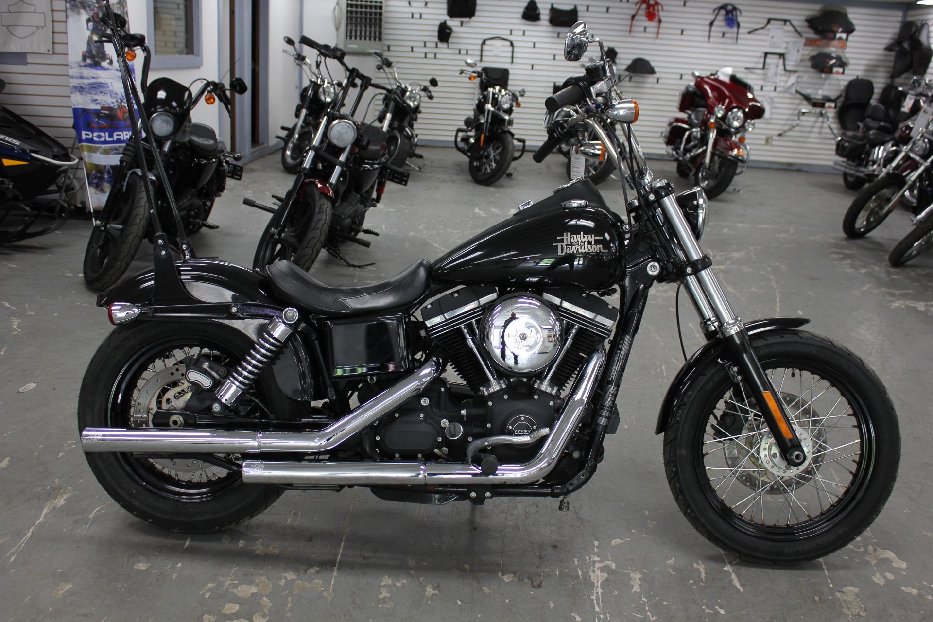 2015 Harley-Davidson Street Bob® in Pittsfield, Massachusetts - Photo 21