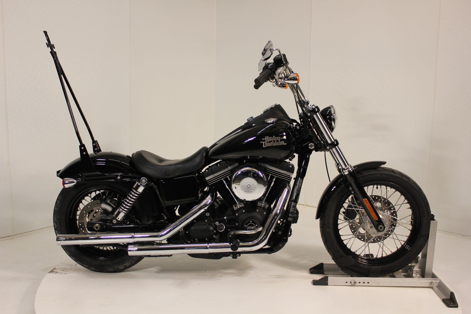 2015 Harley-Davidson Street Bob® in Pittsfield, Massachusetts - Photo 5
