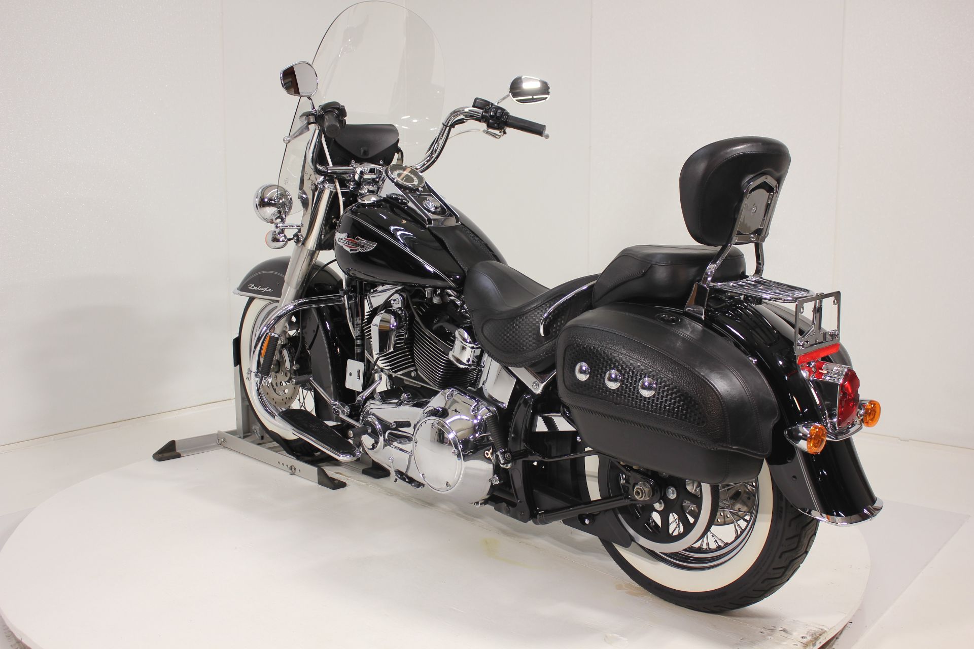 2011 Harley-Davidson Softail® Deluxe in Pittsfield, Massachusetts - Photo 3