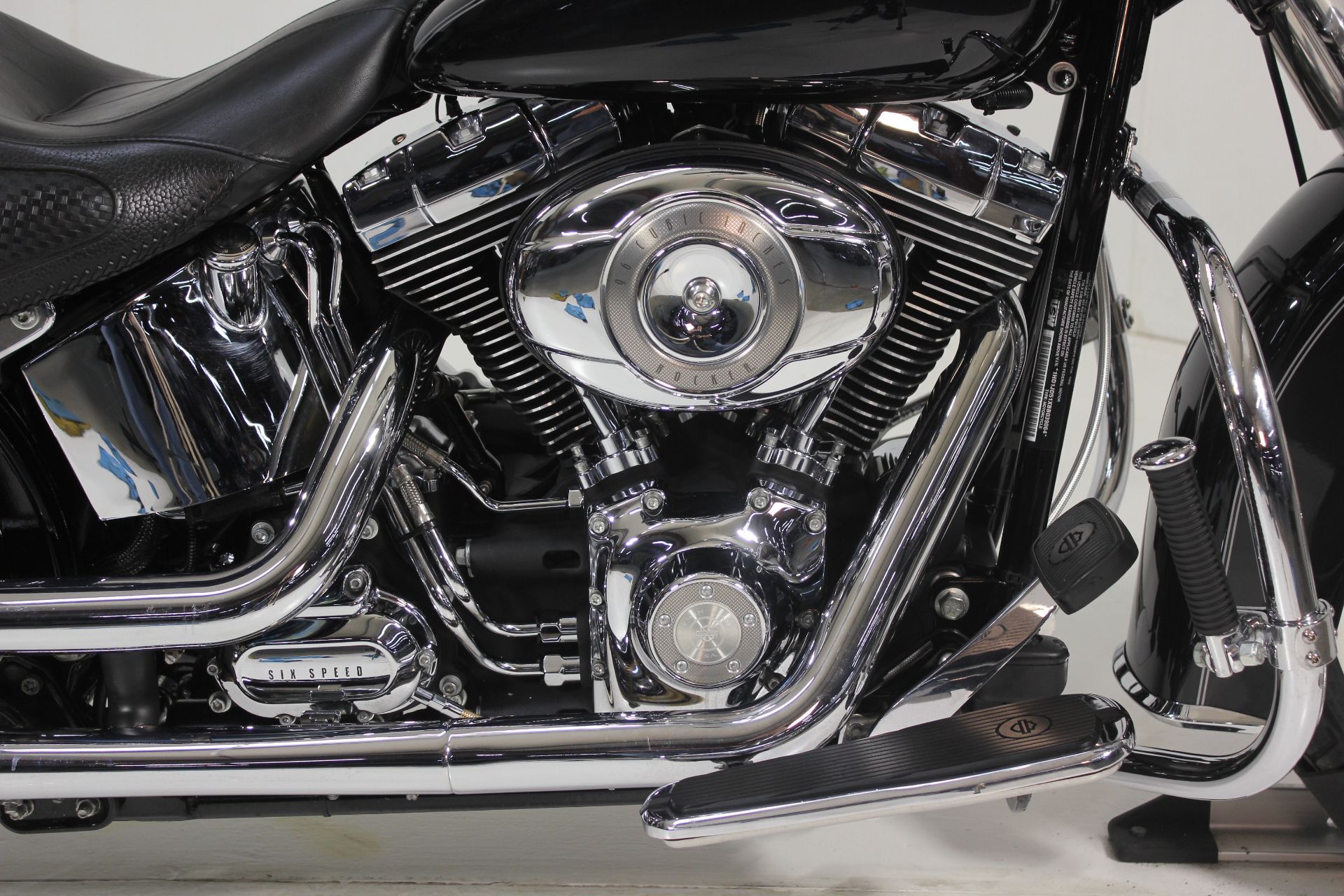 2011 Harley-Davidson Softail® Deluxe in Pittsfield, Massachusetts - Photo 16
