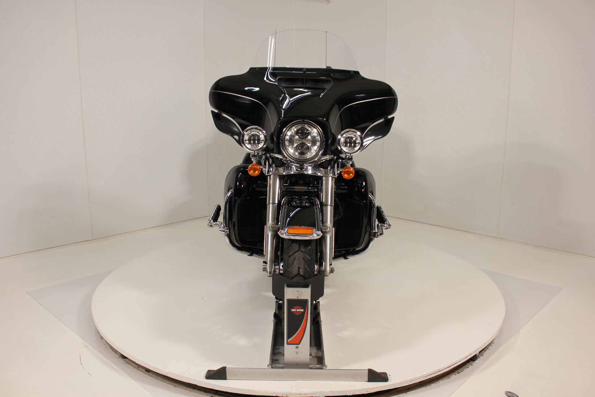 2015 Harley-Davidson Electra Glide® Ultra Classic® in Pittsfield, Massachusetts - Photo 7