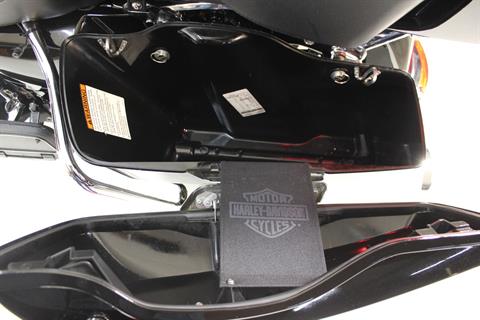 2015 Harley-Davidson Electra Glide® Ultra Classic® in Pittsfield, Massachusetts - Photo 21