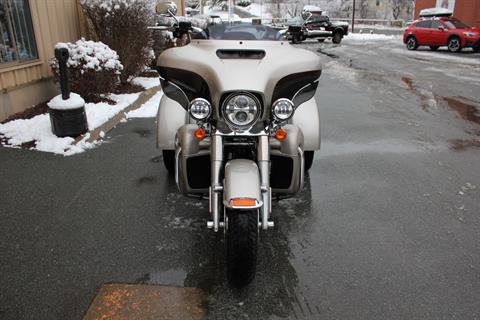 2018 Harley-Davidson Tri Glide® Ultra in Pittsfield, Massachusetts - Photo 7