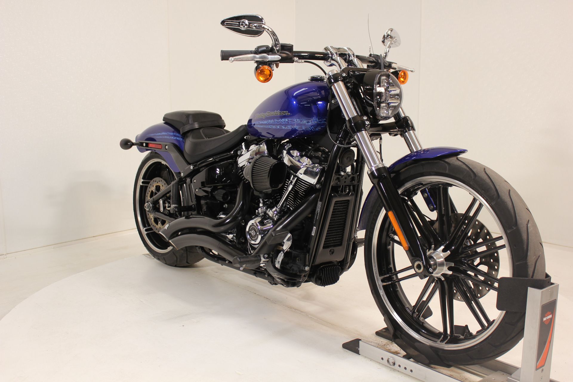 2019 Harley-Davidson Breakout® 114 in Pittsfield, Massachusetts - Photo 6