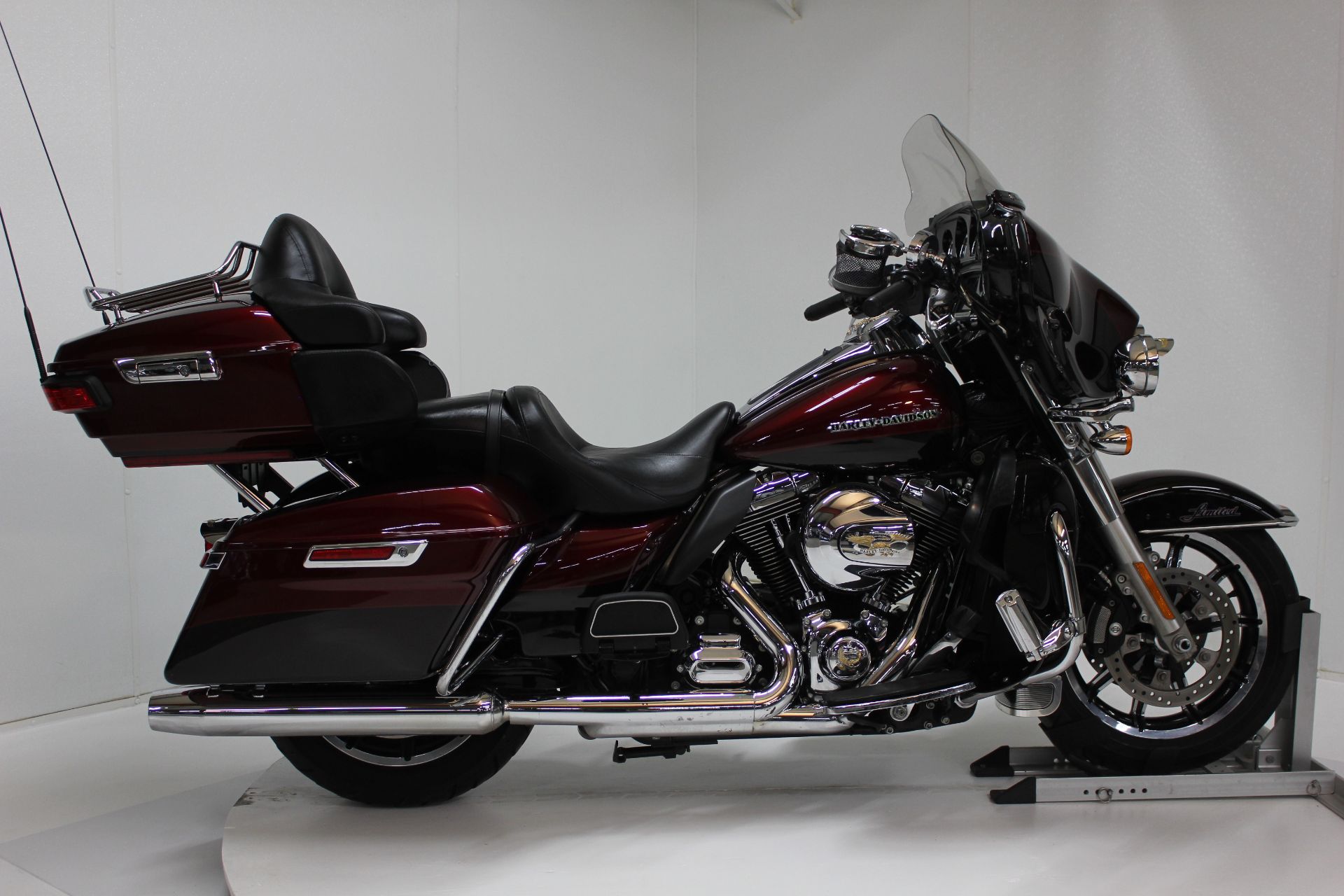2014 Harley-Davidson Electra Glide® Ultra Classic® in Pittsfield, Massachusetts - Photo 5