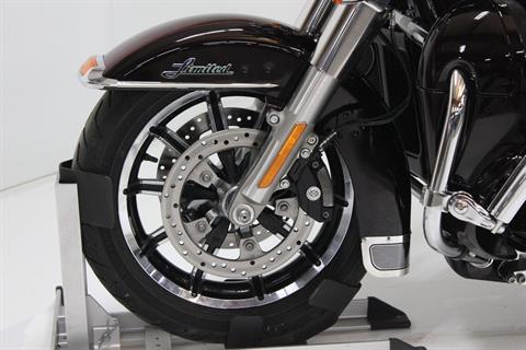2014 Harley-Davidson Electra Glide® Ultra Classic® in Pittsfield, Massachusetts - Photo 23